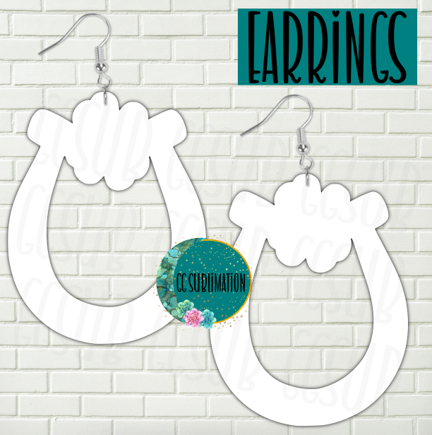 MDF - Clover horseshoe earrings 2 sizes to choose from
